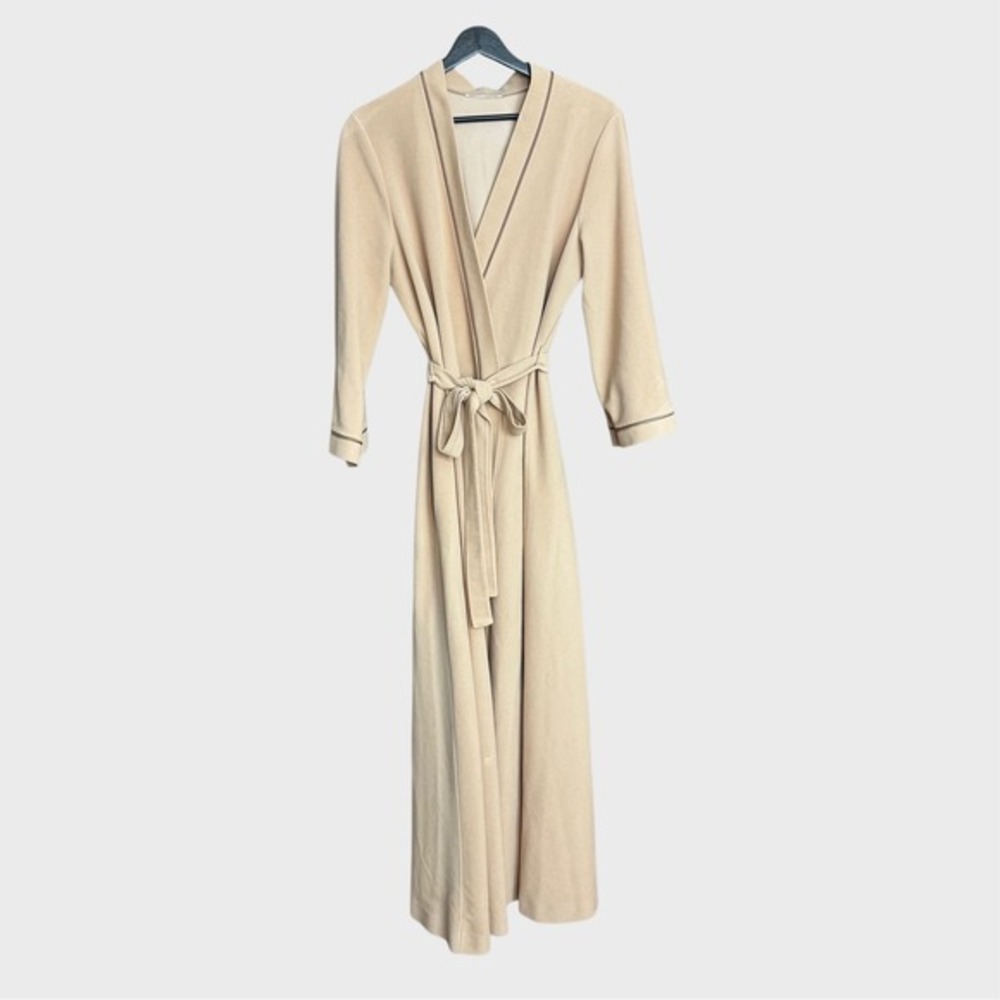 Vintage 70s Beige Women's Med Large Long Robe dark piping Retro Cozy Soft